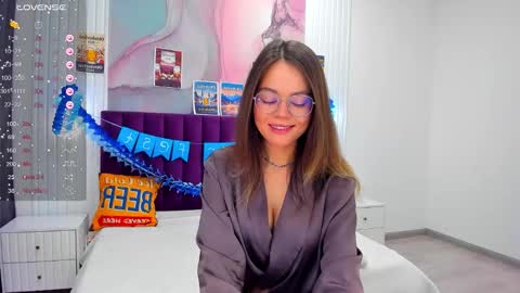 Snapshot of kelly_cuutie chatting on October 3, 2025, 1:02 am Kelly online show from October 3, 2025, 1:02 am