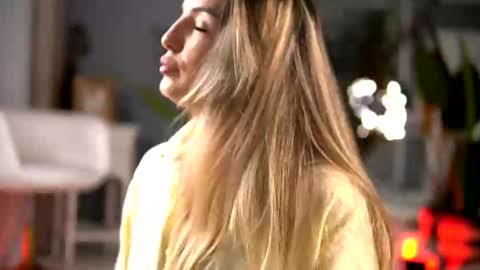 Denise online show from November 18, 2025, 2:50 am