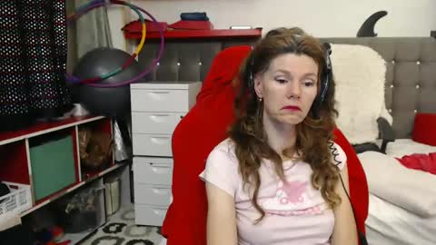 Snapshot of kellynumber chatting on February 9, 2025, 1:00 am kelly online show from February 9, 2025, 1:00 am