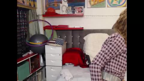 Snapshot of kellynumber chatting on February 15, 2025, 8:33 pm kelly online show from February 15, 2025, 8:33 pm