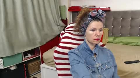 Snapshot of kellynumber chatting on December 4, 2025, 3:49 am kelly online show from December 4, 2025, 3:49 am