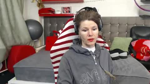 kelly online show from February 4, 2026, 6:25 pm