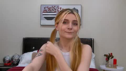 Snapshot of kellystoneys chatting on January 26, 2025, 2:41 pm Kelly Stoneys online show from January 26, 2025, 2:41 pm
