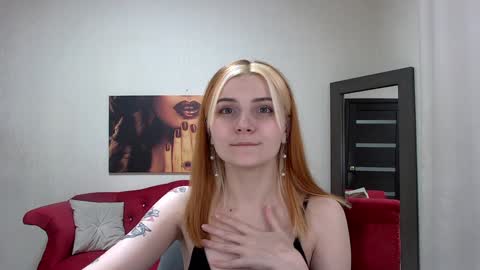 Snapshot of kellystoneys chatting on February 5, 2025, 6:04 pm Kelly Stoneys online show from February 5, 2025, 6:04 pm