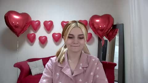 Snapshot of kellystoneys chatting on February 10, 2025, 9:04 am Kelly Stoneys online show from February 10, 2025, 9:04 am