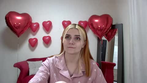 Snapshot of kellystoneys chatting on February 10, 2025, 3:21 pm Kelly Stoneys online show from February 10, 2025, 3:21 pm