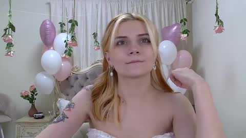 Snapshot of kellystoneys chatting on February 14, 2025, 9:34 am Kelly Stoneys online show from February 14, 2025, 9:34 am