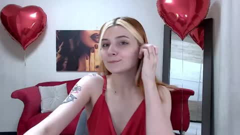 Snapshot of kellystoneys chatting on February 19, 2025, 5:49 pm Kelly Stoneys online show from February 19, 2025, 5:49 pm