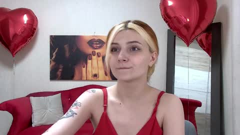 Snapshot of kellystoneys chatting on February 19, 2025, 11:57 pm Kelly Stoneys online show from February 19, 2025, 11:57 pm