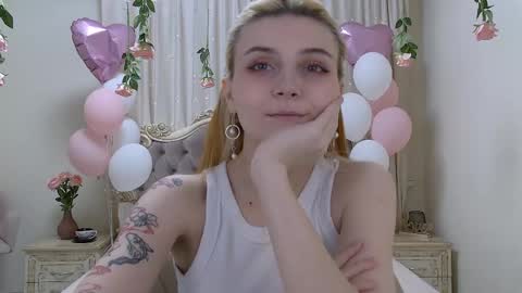 Snapshot of kellystoneys chatting on March 7, 2025, 5:29 am Kelly Stoneys online show from March 7, 2025, 5:29 am