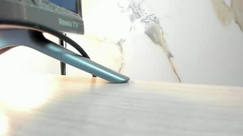    online show from April 18, 2026, 12:09 pm