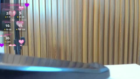    online show from April 25, 2026, 12:19 pm