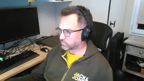 Snapshot of kelvin06133 chatting on February 19, 2025, 11:14 pm kelvin06133 online show from February 19, 2025, 11:14 pm