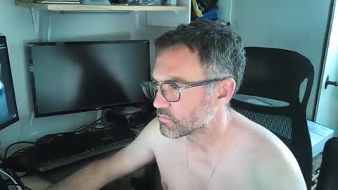 Snapshot of kelvin06133 chatting on May 2, 2026, 12:43 pm kelvin06133 online show from May 2, 2026, 12:43 pm