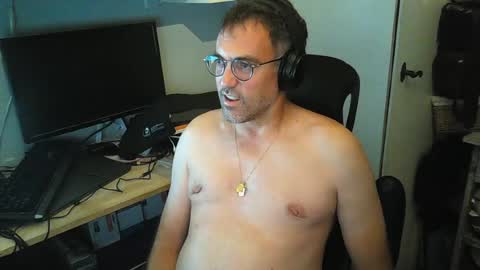 Snapshot of kelvin06133 chatting on June 19, 2026, 10:35 pm kelvin06133 online show from June 19, 2026, 10:35 pm