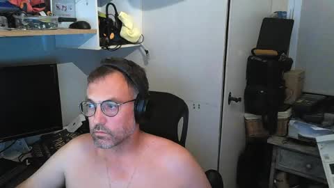 Snapshot of kelvin06133 chatting on July 16, 2026, 9:32 pm kelvin06133 online show from July 16, 2026, 9:32 pm