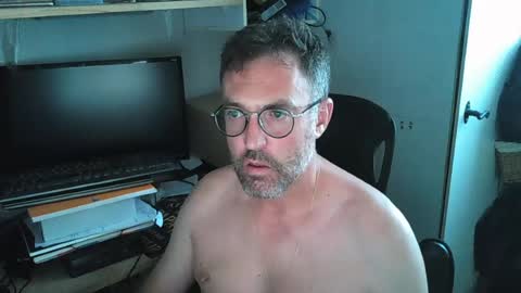 Snapshot of kelvin06133 chatting on August 3, 2026, 3:05 pm kelvin06133 online show from August 3, 2026, 3:05 pm