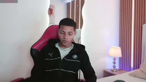Snapshot of kelvin_josue chatting on May 3, 2026, 8:59 pm Kelvin online show from May 3, 2026, 8:59 pm