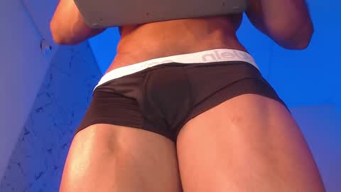 ken__owensx online show from April 15, 2026, 7:58 pm