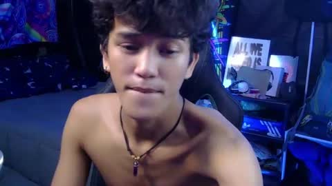 Snapshot of ken_bigcockxx chatting on July 1, 2026, 8:27 am Ken online show from July 1, 2026, 8:27 am