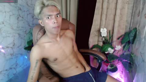 Snapshot of ken_minjun chatting on June 16, 2026, 12:19 pm ken_minjun online show from June 16, 2026, 12:19 pm