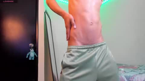 Snapshot of kenan_2601 chatting on October 21, 2025, 6:41 pm kenan 2601 online show from October 21, 2025, 6:41 pm