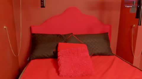 kendal_jhonsson online show from December 8, 2024, 7:00 pm