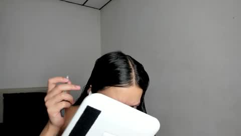 Snapshot of kendalgrey01 chatting on May 18, 2026, 2:34 pm Kendal online show from May 18, 2026, 2:34 pm
