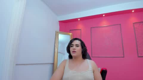 Snapshot of kendall_roous chatting on September 8, 2025, 7:24 pm kendall_roous online show from September 8, 2025, 7:24 pm
