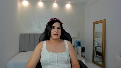 Snapshot of kendall_roous chatting on September 9, 2025, 7:13 pm kendall_roous online show from September 9, 2025, 7:13 pm
