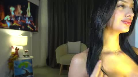 Andrea online show from November 4, 2025, 11:15 pm