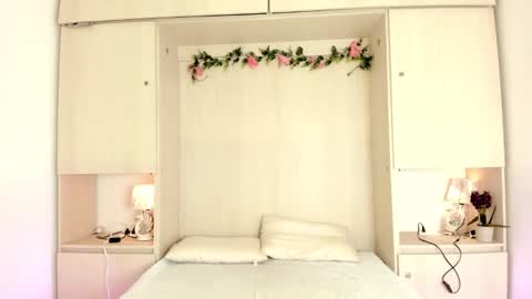 Kendal online show from March 17, 2026, 11:57 am