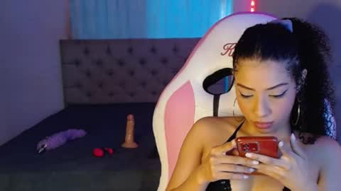  Kendall Rush online show from December 10, 2024, 5:44 pm