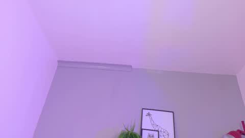   online show from October 23, 2025, 10:14 am