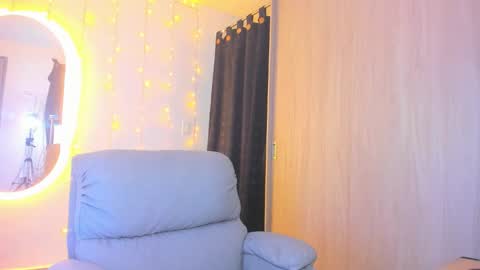 kendel_dimitri online show from December 17, 2024, 6:45 am