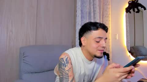 kendel_dimitri online show from October 31, 2025, 3:40 am