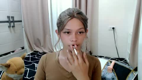 Snapshot of kendra_lunaxx chatting on July 4, 2026, 10:54 am kendra_lunaxx online show from July 4, 2026, 10:54 am