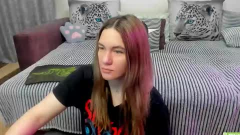 Snapshot of kendra_xx_ chatting on March 18, 2026, 12:58 am Kendra online show from March 18, 2026, 12:58 am