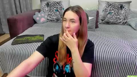 Snapshot of kendra_xx_ chatting on April 3, 2026, 11:25 pm Kendra online show from April 3, 2026, 11:25 pm