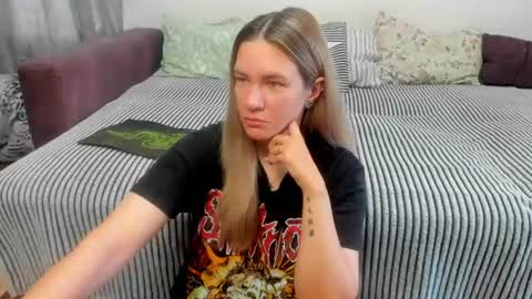 Snapshot of kendra_xx_ chatting on July 12, 2026, 11:40 pm Kendra online show from July 12, 2026, 11:40 pm