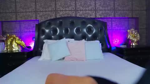 Snapshot of kendramaxx_ chatting on September 18, 2025, 4:58 am Alina online show from September 18, 2025, 4:58 am
