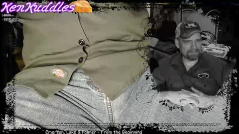 Snapshot of kenkuddles chatting on September 28, 2025, 3:01 am Ken Kuddles online show from September 28, 2025, 3:01 am