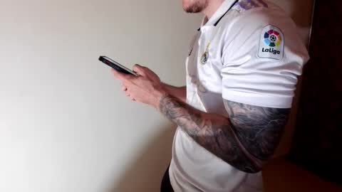 Kennfox777 online show from December 23, 2025, 4:43 am