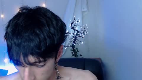 Snapshot of kenny__hot chatting on December 5, 2024, 10:01 pm kenny online show from December 5, 2024, 10:01 pm