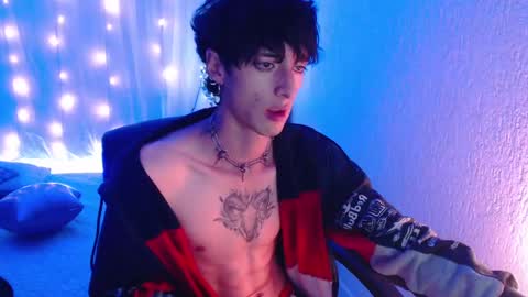 Snapshot of kenny__hot chatting on December 21, 2024, 7:27 pm kenny online show from December 21, 2024, 7:27 pm