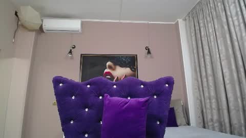 Snapshot of kennyvibe chatting on July 15, 2026, 1:49 pm kennyvibe online show from July 15, 2026, 1:49 pm