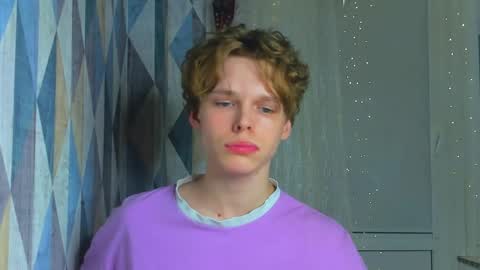 kenordi online show from April 15, 2026, 9:37 pm