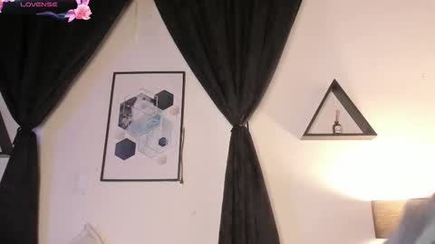 KENTHA  online show from March 16, 2026, 10:52 am