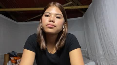 Snapshot of kenyettalatinaska chatting on May 27, 2026, 1:19 pm May online show from May 27, 2026, 1:19 pm