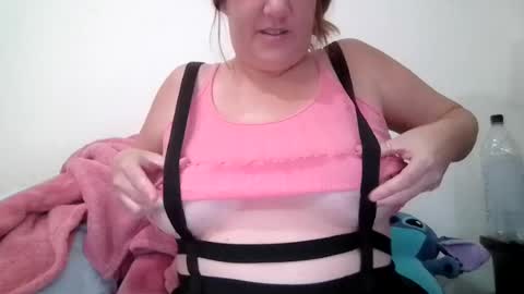 Snapshot of kenzbenz chatting on July 8, 2026, 5:17 pm KenzBenz online show from July 8, 2026, 5:17 pm